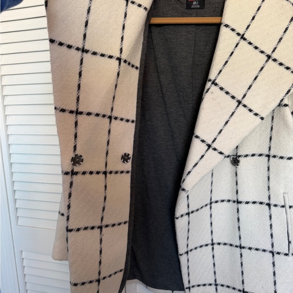 Dex Women's Cream and Black Checkered Trench Coat - Picture 3 of 9
